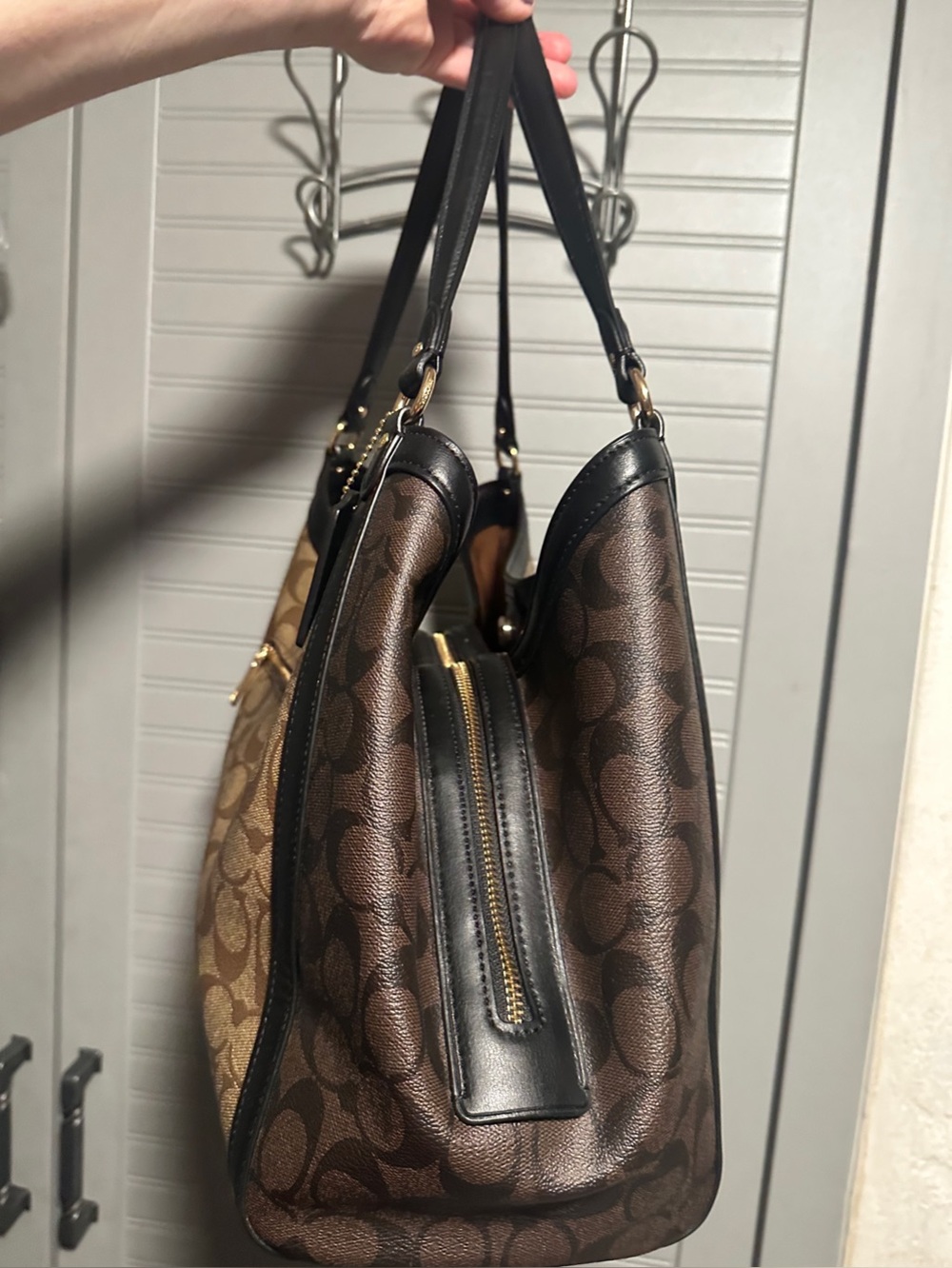Coach Kristy Shoulder Bag In Blocked Signature Canvas NWOT MSRP: $498.00 - Picture 9 of 16